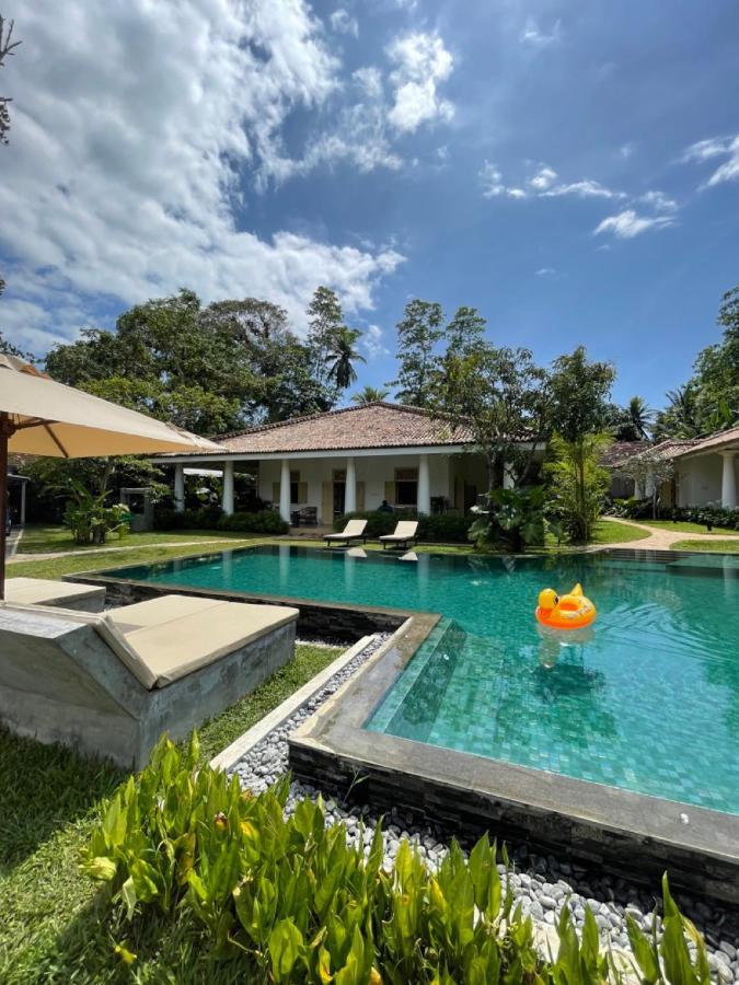 Claire Villa By Younger Villas & Resorts Ahangama Eksteriør billede