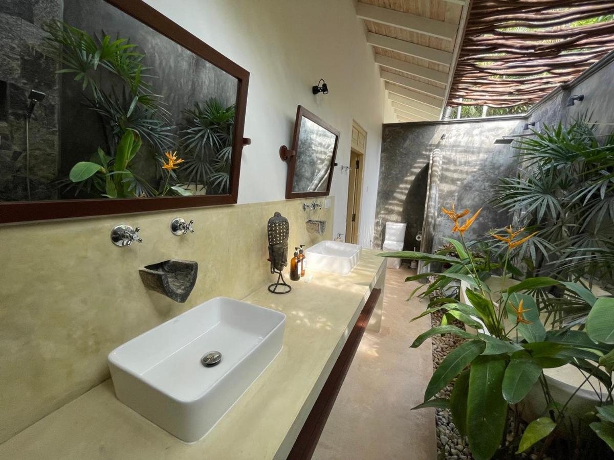 Claire Villa By Younger Villas & Resorts Ahangama Eksteriør billede