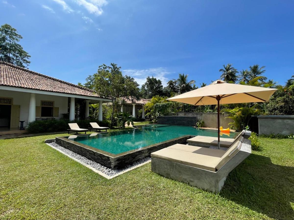 Claire Villa By Younger Villas & Resorts Ahangama Eksteriør billede