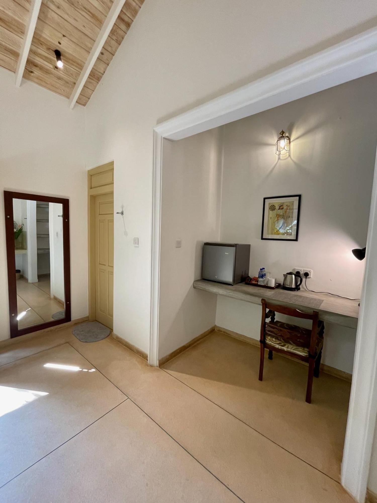 Claire Villa By Younger Villas & Resorts Ahangama Eksteriør billede